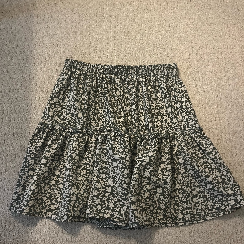 Floral skirt- small